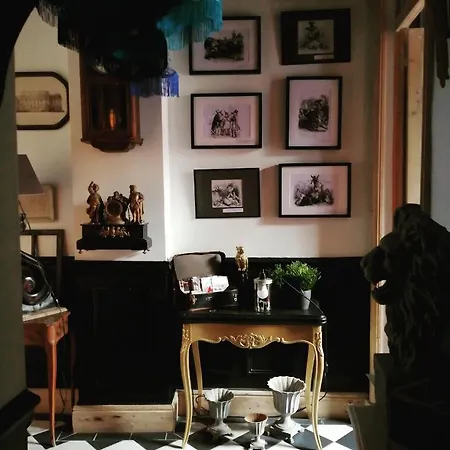 Les Petites Dieppoises - La Demeure De Peau D'ane * Dieppe